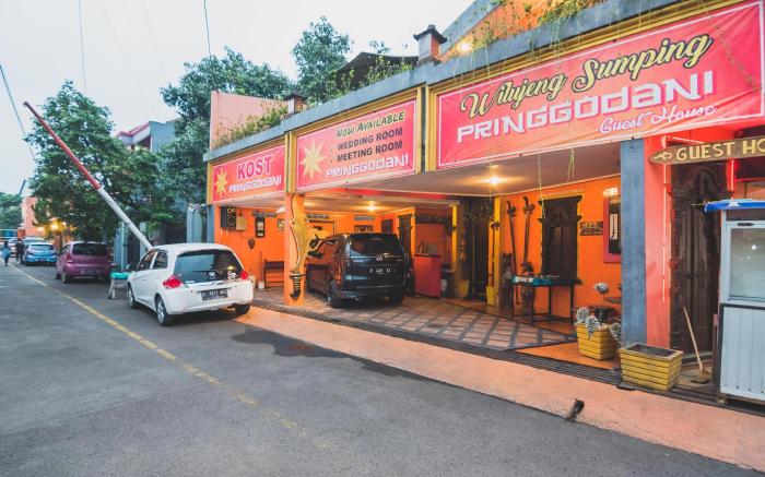 RedDoorz Syariah near Margahayu Raya