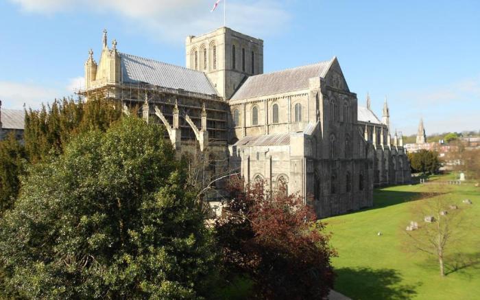 Winchester Cathedral View Retreat By Dancenter