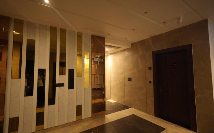 RADHA BIHARI NIKUNJ INN & RESTAURANT