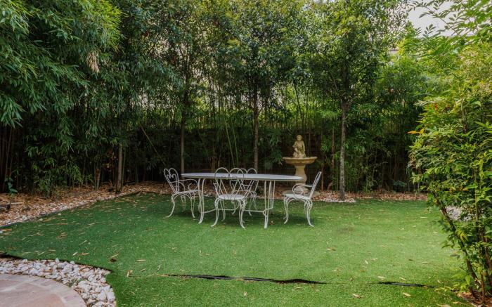 Luxury Mansion with Garden in Heart of Neuilly