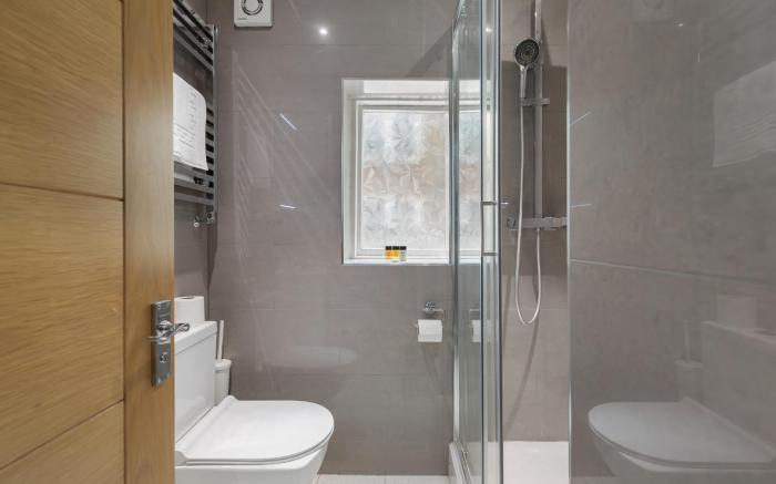 Cosy 5 Bedroom Flat in Paddington