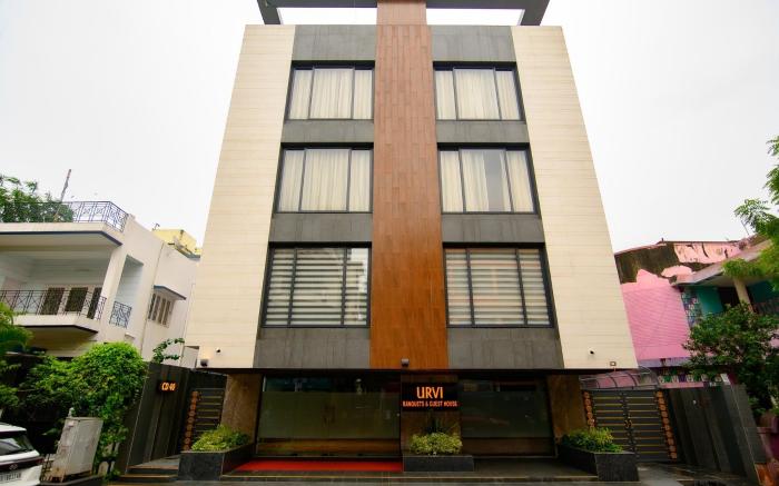 Urvi Banquets & Guest House 