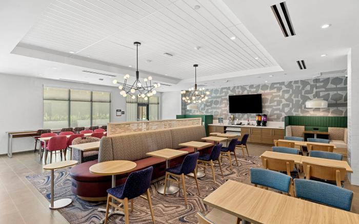 Home2 Suites by Hilton Riverside Downtown