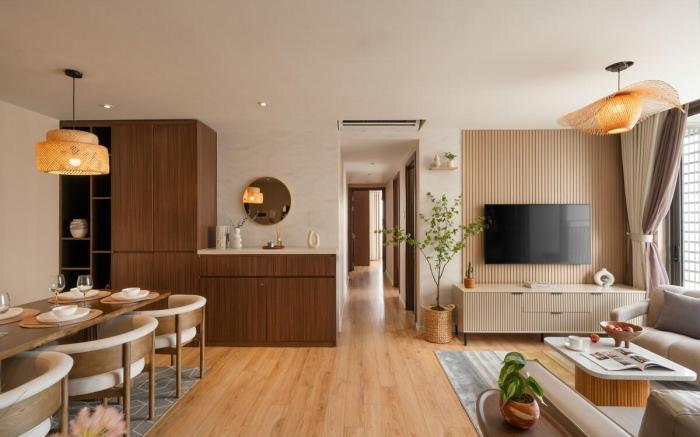 LuxeStay - Large 3BR+2BA City Views, 5min BuiVien