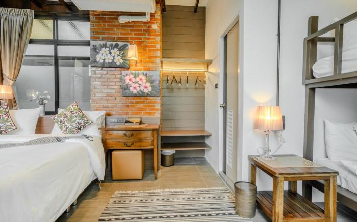 The 42Garden Orchid Haven Family suite (Pool View)