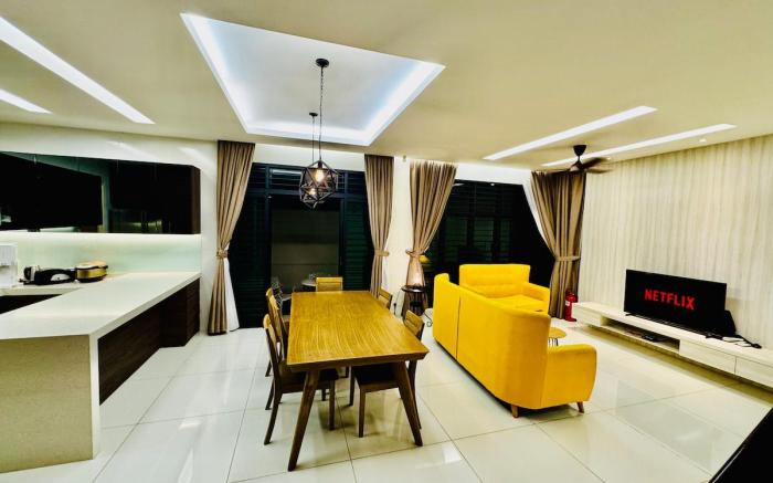 Private Pool Villa Near Batu Ferringhi Beach