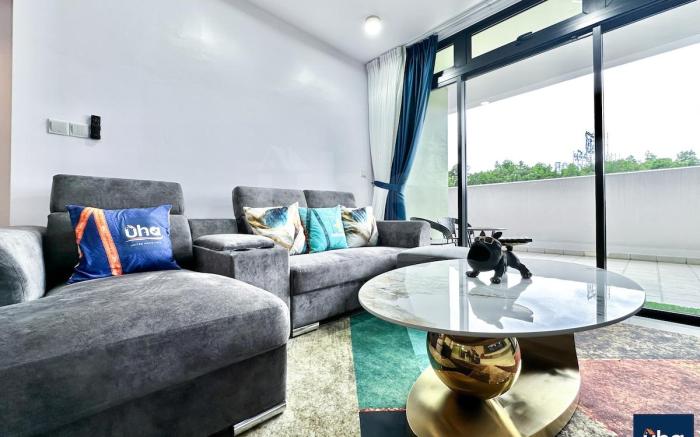 LuminousSuite. Meridin Medini @3BR6PaxNearLegoland