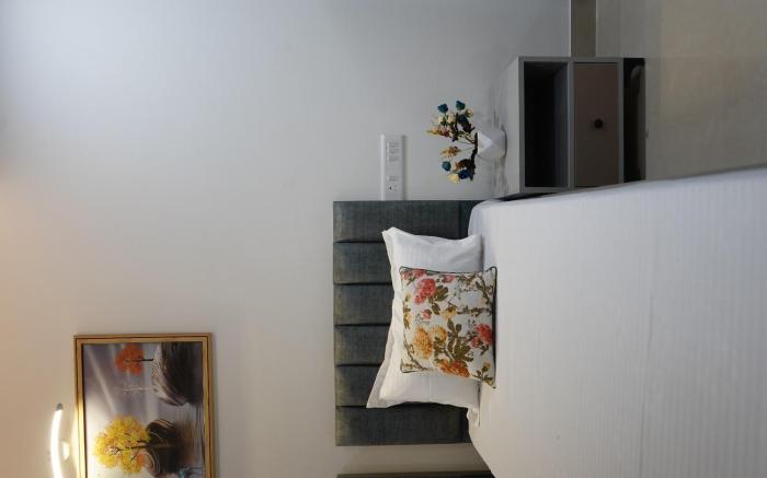 Solitaire Suites by Black Tie