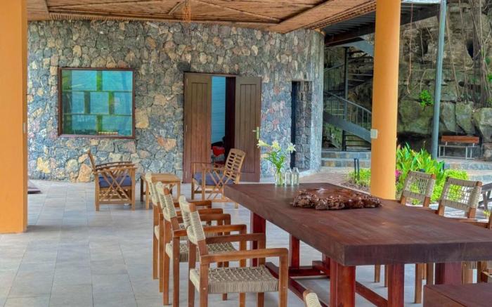Cendana Trang An Retreat