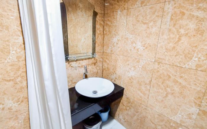 Strategic Studio Grand Sungkono Lagoon By Travelio