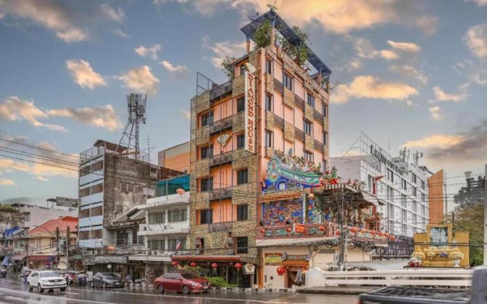 Dancenter Diamond House Khaosan