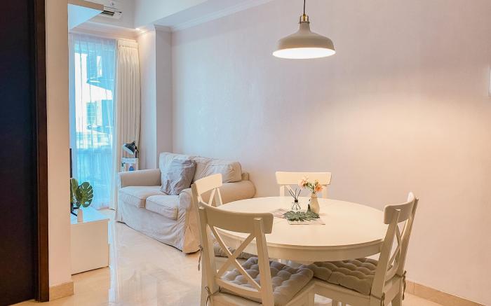 Best Deal Elegant 2BR Apt Menteng Park By Travelio