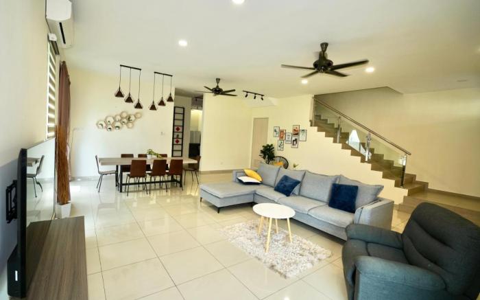 THE PARK HOMESTAY