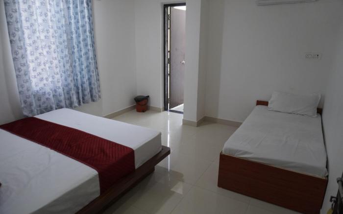 Hotel Shree Radhe Laxmi