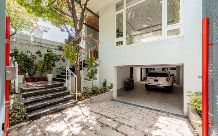 ZEN Villa Thao Dien - 5BR Oasis w/Garden in Saigon