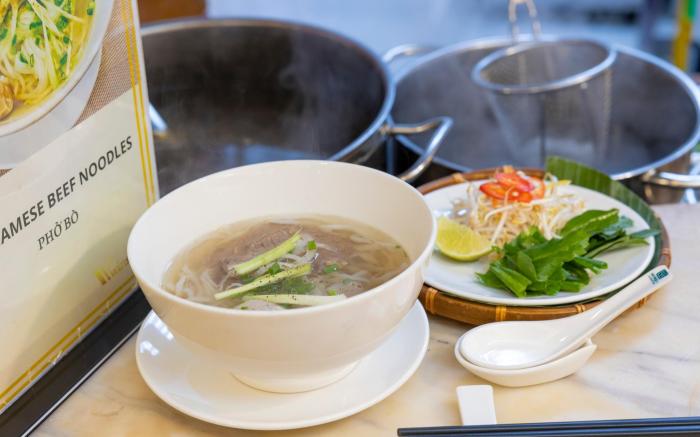 Winsuites Saigon Hotel