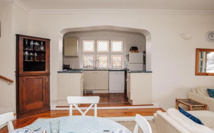 Water's Edge - From £300 Per Night