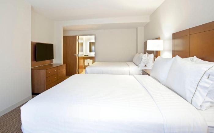 Holiday Inn Express & Suites Austin Downtown - University By IHG
