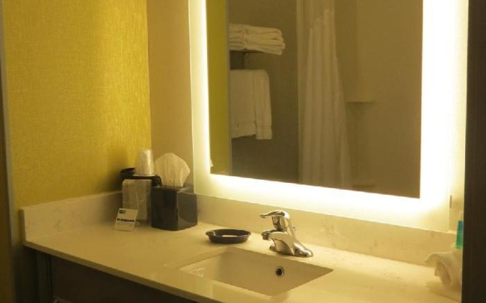 Holiday Inn Express & Suites Shippensburg