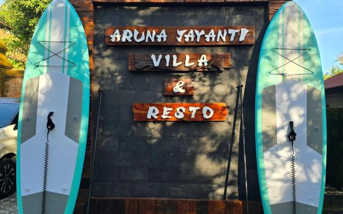 Aruna Jayanti  - Entire 5 house Villa