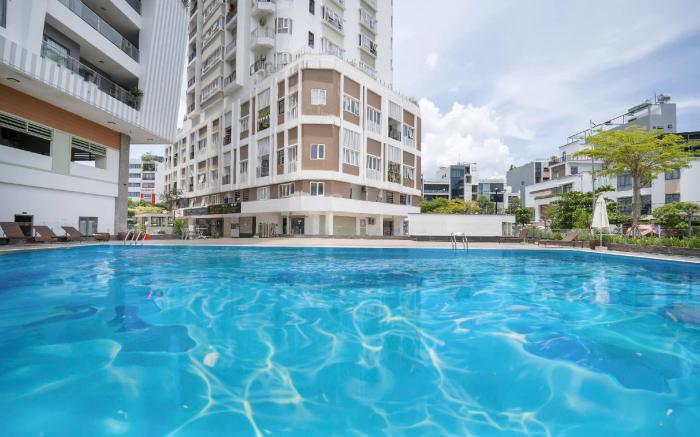 LuxAura Apartment