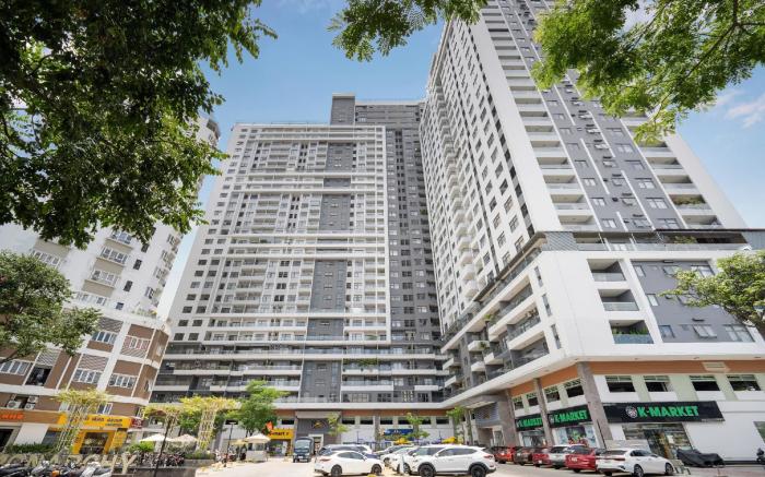 LuxAura Apartment