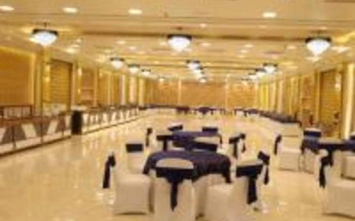 Hotel Cheer Royale