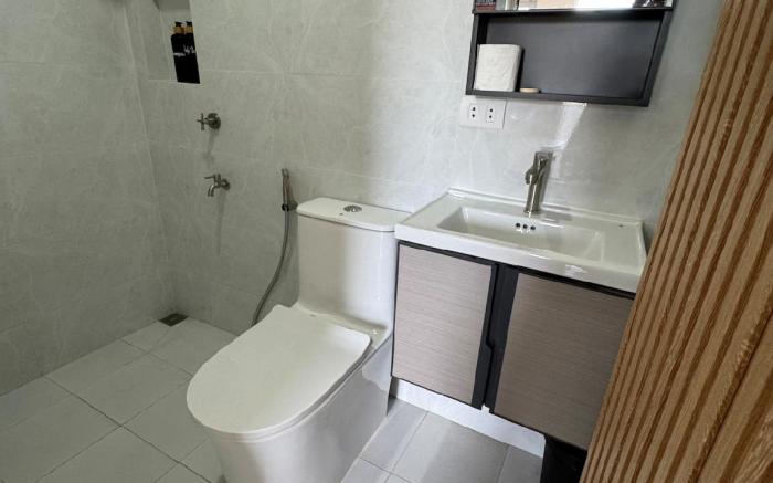 UI Cozy Modern Stay at Elbi Hygge House near UPLB