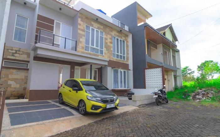 Villa Bhagyam with Private Pool and Rooftop