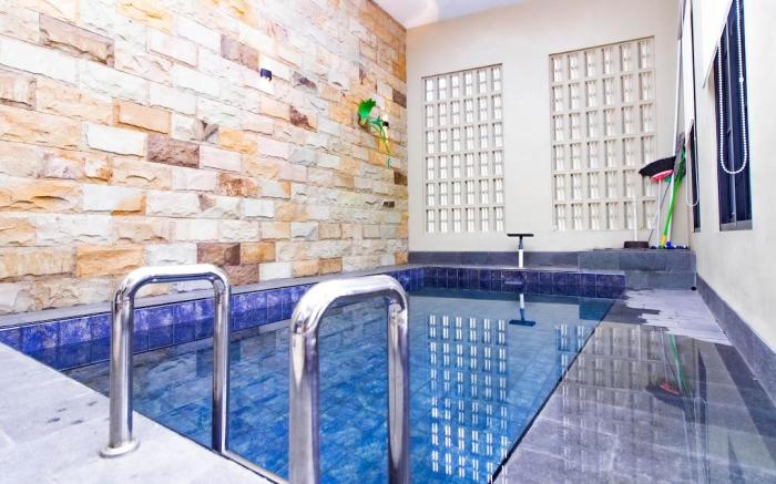 Villa Danisa 2 with Private Pool and Balcony