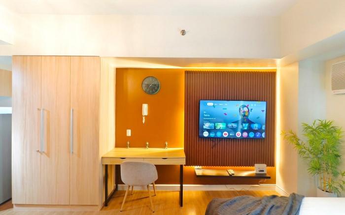 Resort Condo Unit Queen Bed Ayala Center - Solinea