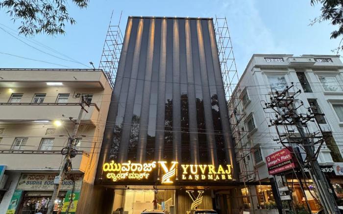 Hotel Yuvraj Landmark