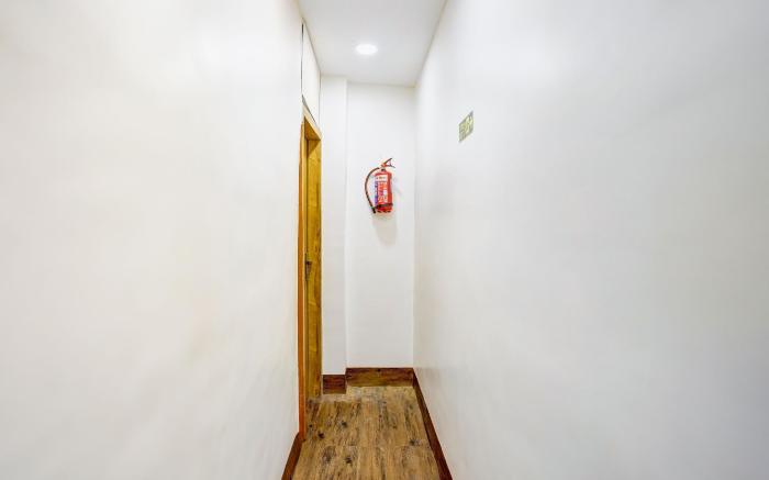 Super Hotel O Santacruz Railway Junction Formerly Kharsubway