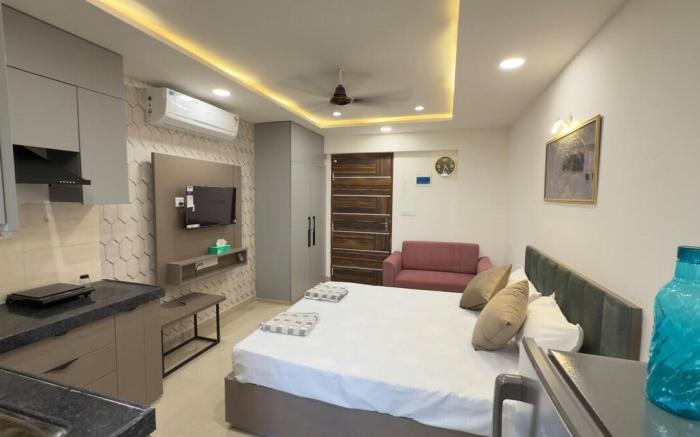 Luxury Studio Apartment