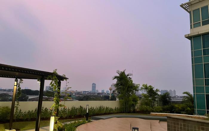Staycation Jakarta - Kensington Royal Suites