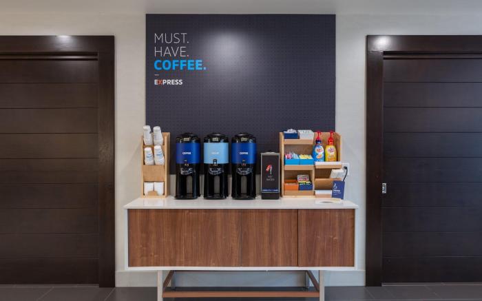 Holiday Inn Express & Suites San Marcos South By IHG