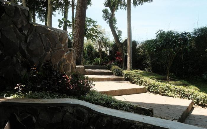 Balconé Lodge