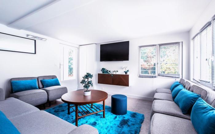 VILLA/Disney-Paris-6Chambres-6 SDB-Piscine-CLIM-AC