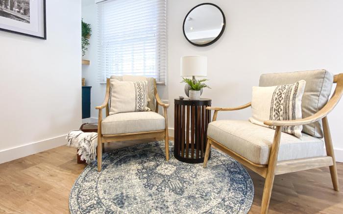 Snug Cuppin Street Apartment