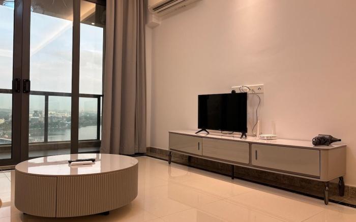 R&F Seine Region Dreamy Seaview Apt 2R2B