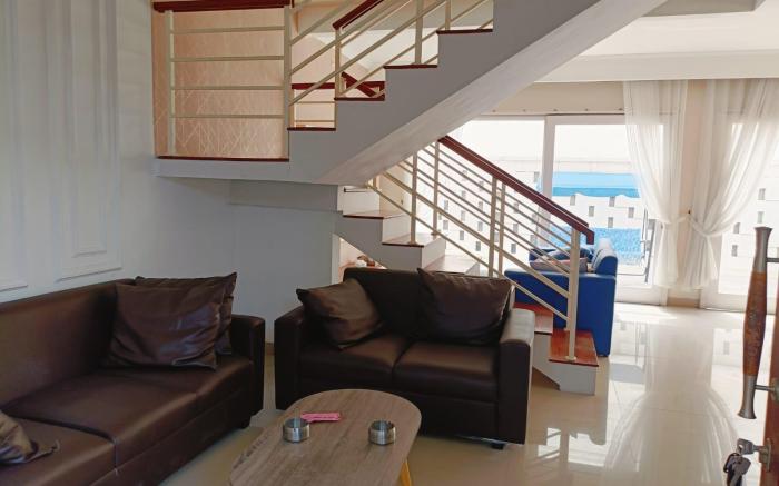 LOVENA LUXURY HOMESTAY SOLO