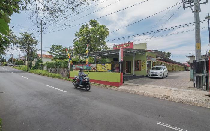 RedDoorz near Kampus UMP Purwokerto