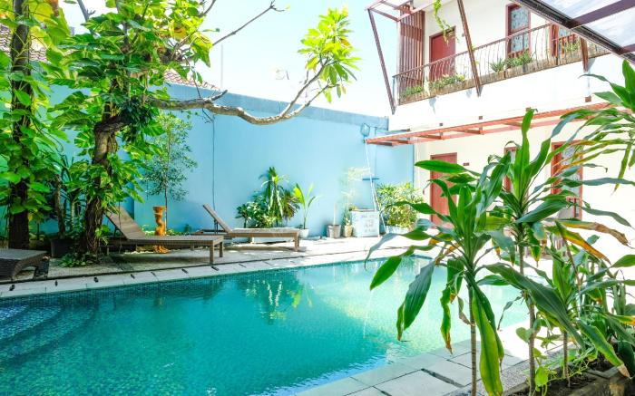 RedDoorz near Legian Street