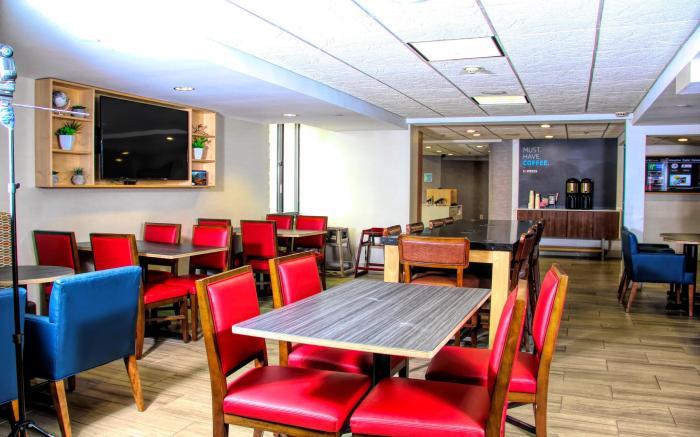 Holiday Inn Express Rochester - Greece By IHG