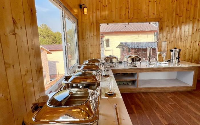 Hilltop Haven Hotel And Resort