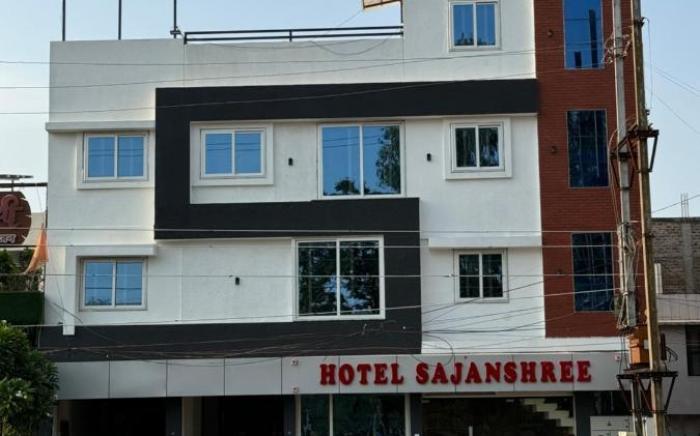 Hotel Sajanshree