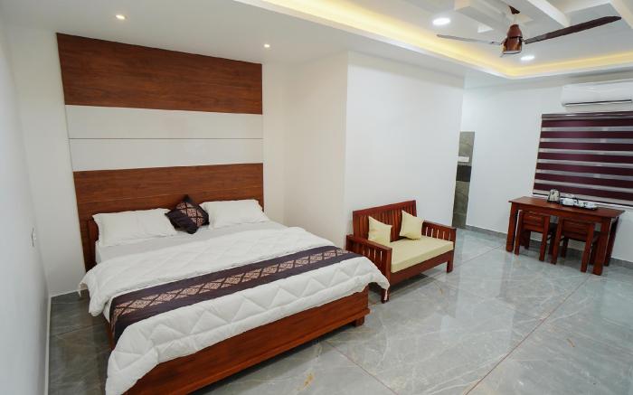 UNIVERSAL RESIDENCY