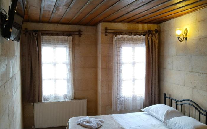 Ekoton Cave Hotel