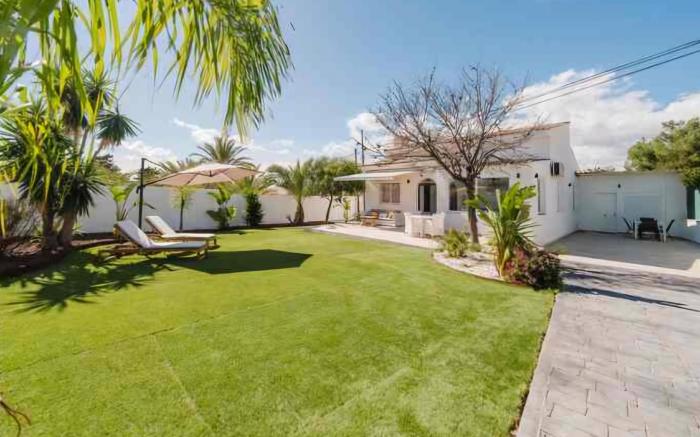Bonito chalet mas estudio independiente en Busot
