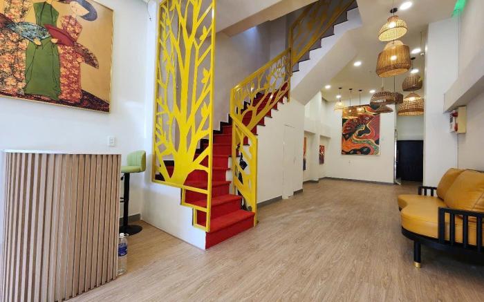 D1 Royal 2Beds Lelai Street